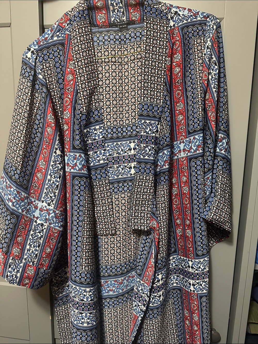 Tahari Red, Blue & Black Printed Open-Front Kimono